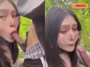 đi dã ngoại tiện nắc nhân tình ở trong rừng